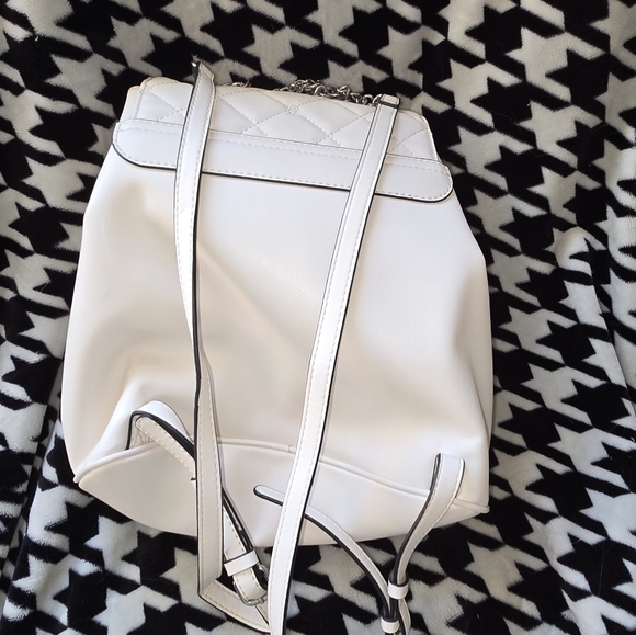 Guess Mini Backpack - Picture 3 of 9